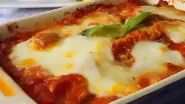 Aubergine Alla Parmigiana: Ein klassisches und köstliches Gericht