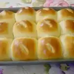 Buttermilch-Hefebrötchen