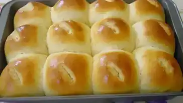 Buttermilch-Hefebrötchen