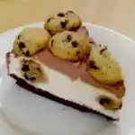 Schokoladen-Chip-Keks-Teig-Käsekuchen