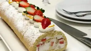 Der Erdbeerbroetchenkuchen unserer Grossmuetter W2xEX 2x webp