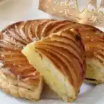 EINFACHE FRANGIPANE-GALETTE DES ROIS