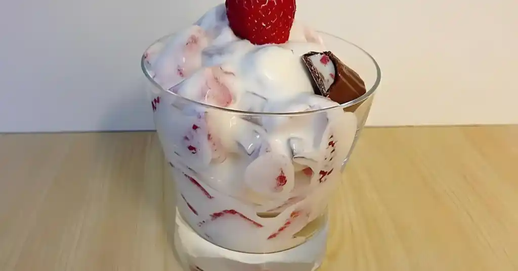 Erdbeer-Joghurette-Dessert