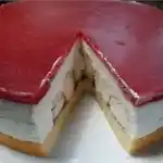 Erdbeer-Windbeuteltorte