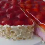 Erdbeertorte (diese Torte kann natürlich auch mit anderen Beeren hergestellt werden)