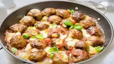 Fleischbaellchen mit Tomate und Mozzarella W2xEX 2x webp