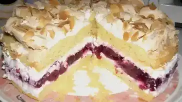 Gewittertorte mit Schmand