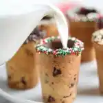 Hausgemachte Milch und Kekse