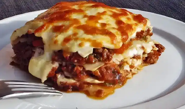 Hausgemachtes Bolognese-Lasagne-Rezept: Ein Stück Italien in Ihrer Küche!