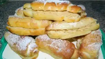 Hefebroetchen mit Vanillecreme W2xEX 2x