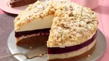 Heidelbeer-Eierlikör-Torte