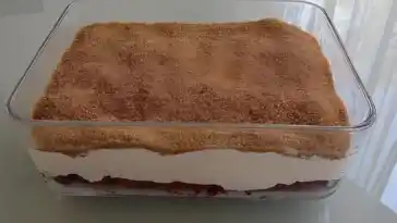 Himbeer-Sahne-Joghurt-Traumdessert
