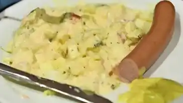 Kartoffelsalat mit Würstchen