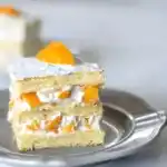 Pfirsich-Schmand-Blechkuchen Schnelles Rezept