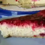 Pudding-Schmand-Kuchen mit Himbeeren