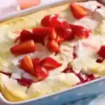Quark Grieß Auflauf mit Erdbeeren