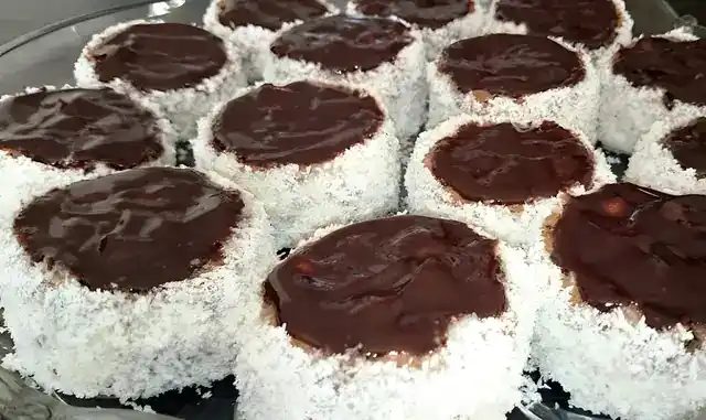 Russische Kappen