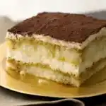 Tiramisu in Tortenform: Ein himmlischer Genuss