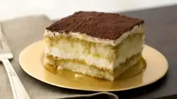 Tiramisu in Tortenform: Ein himmlischer Genuss