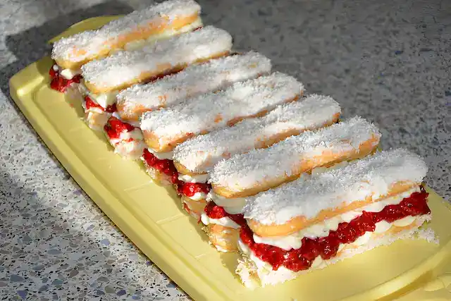 Weihnachtliche Mascarpone Stäbchen: Eine köstliche Festtagsleckerei