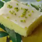 Zitronenkuchen mit erfrischender Glasur