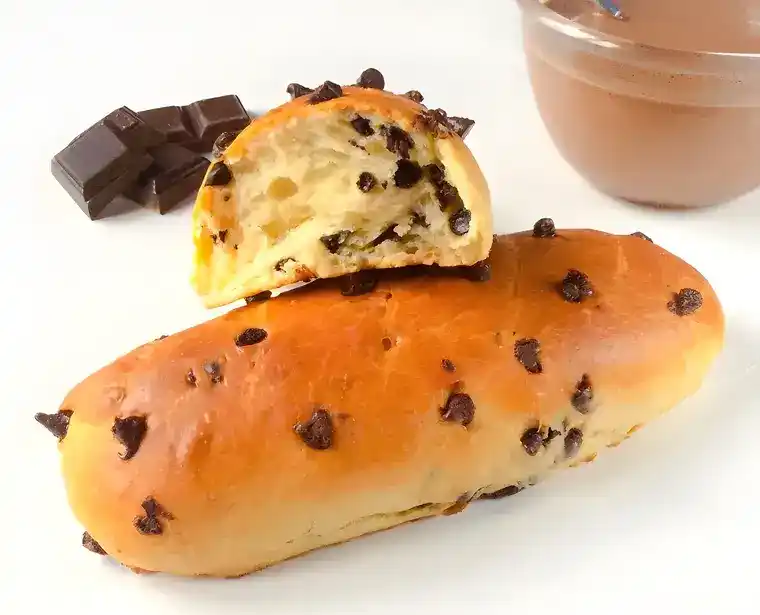 Brioches mit Schokoladensplittern