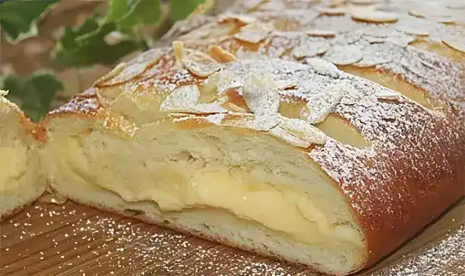Brioches mit Mandelcreme
