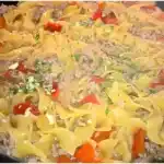 Ein Kochabenteuer in einem Topf: Hackfleisch-Nudel-Pfanne