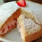 Erdbeerkuchen ohne Backen: Eine erfrischende Leckerei für heiße Tage