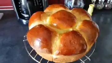 Extra weiche und leichte Brioche