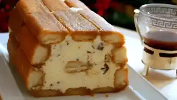 Gefrorener Tiramisu-Kuchen