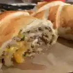 Hackfleisch-Blätterteig-Strudel