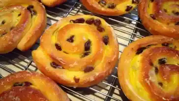 Hausgemachtes Rosinenbrot