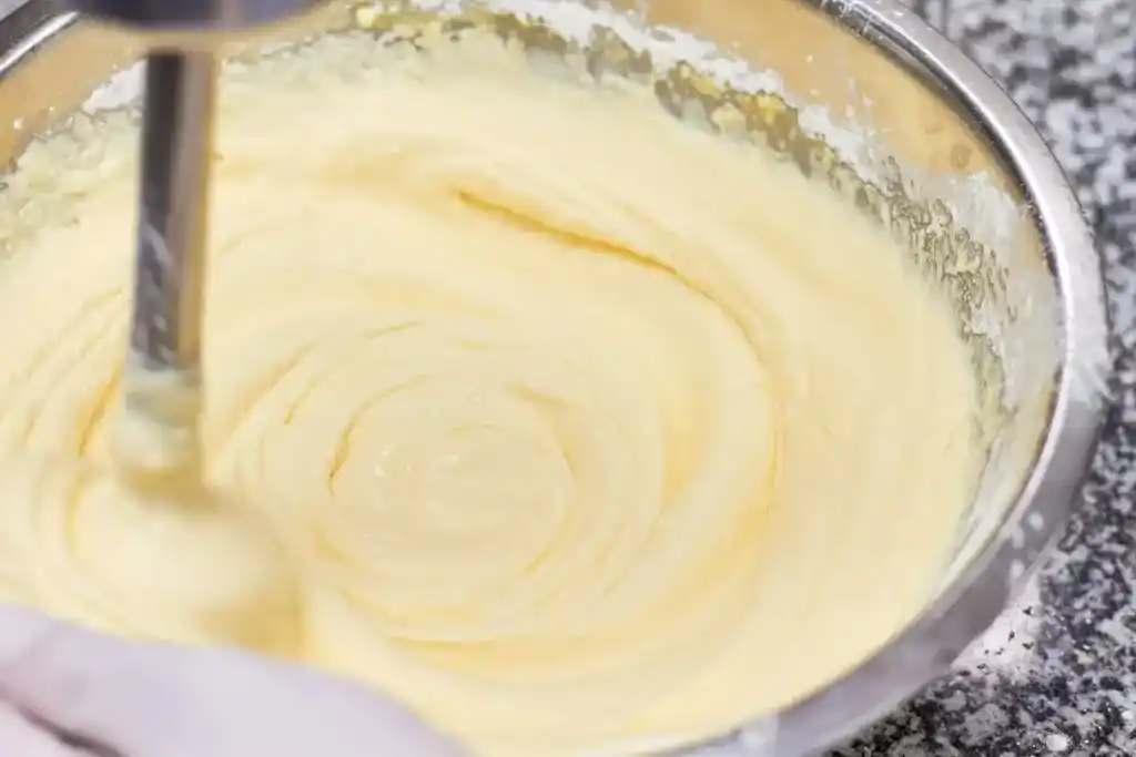 Schneller Joghurtkuchen in 2 Minuten, Ein Tassenrezept!