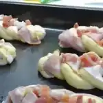 Kleine und Leckere Schinken-Käse-Hefezöpfe