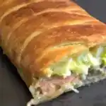 Knuspriger Blätterteig mit Lachs und Lauch