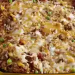 Mexikanischer Reisgratin mit Hackfleisch