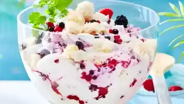 Raffaello Quark mit Beeren