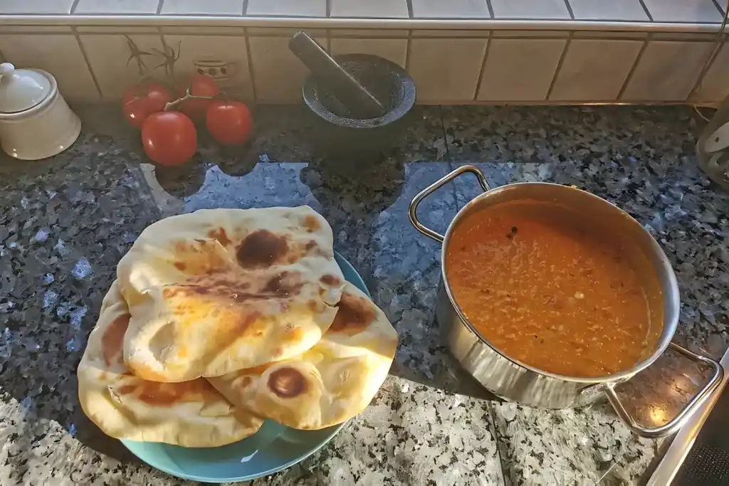 Rote Linsen-Kokossuppe