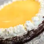 Eierlikörtorte ohne Mehl: Ein Schmelzender Genuss