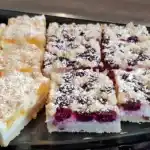 Schneller Quark-Streuselkuchen mit Obst