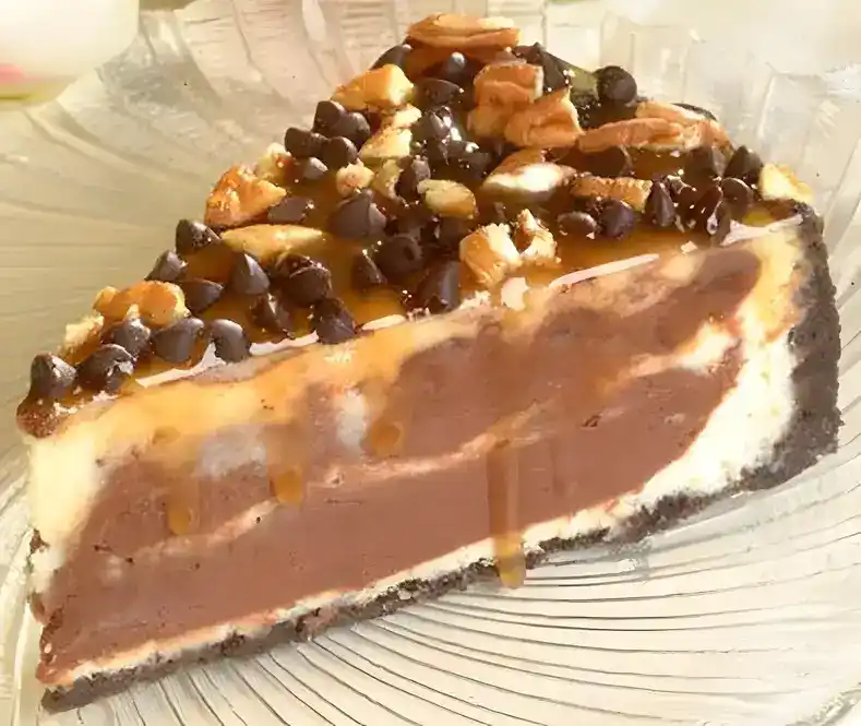 Schokoladen- und Karamell-Käsekuchen