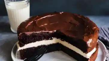 Schokoladenkuchen mit Vanillecreme
