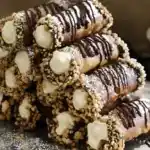 Sizilianische Cannoli mit Mascarpone und Haselnüssen