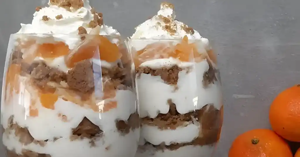 Spekulatius-Schichtdessert mit Mandarinen
