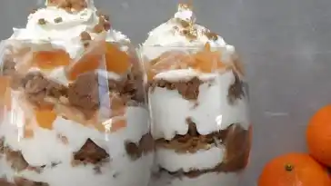 Spekulatius-Schichtdessert mit Mandarinen