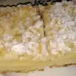 Streuselkuchen mit Pudding gefüllt