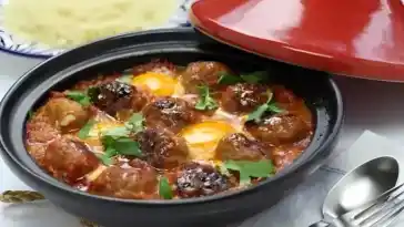 Tajine von Keftas mit Eiern