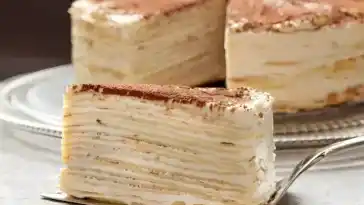 Tiramisu-Crêpe-Torte: Eine himmlische Verschmelzung von Crêpes und Tiramisu