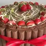 Yogurette-Torte: Ein Fruchtiger Genuss für Alle Sinne